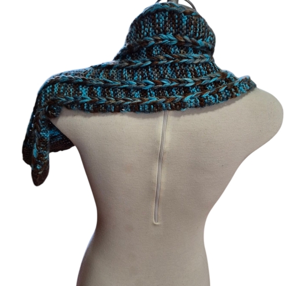Handmade Blue and Brown Knit Dragonwing Scarf OSFM - Picture 4 of 4